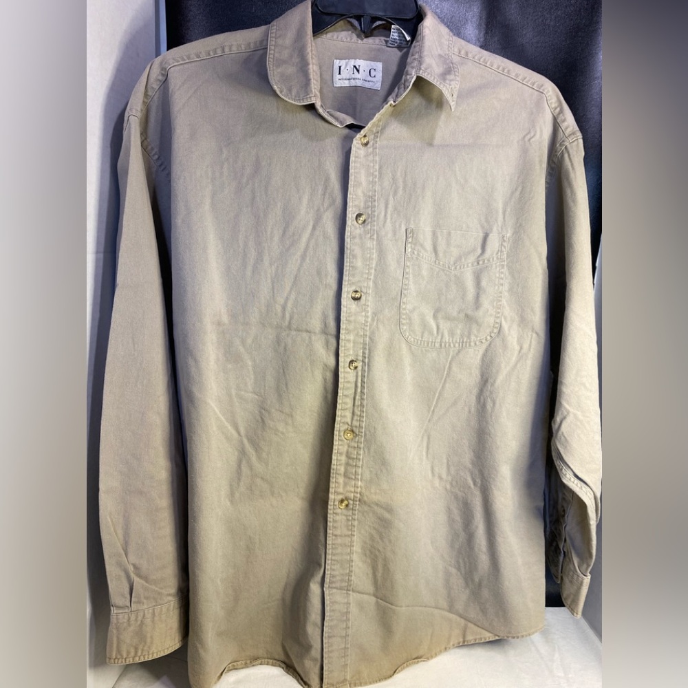 Mens Cotton International Concept size L long sleeved button shirt